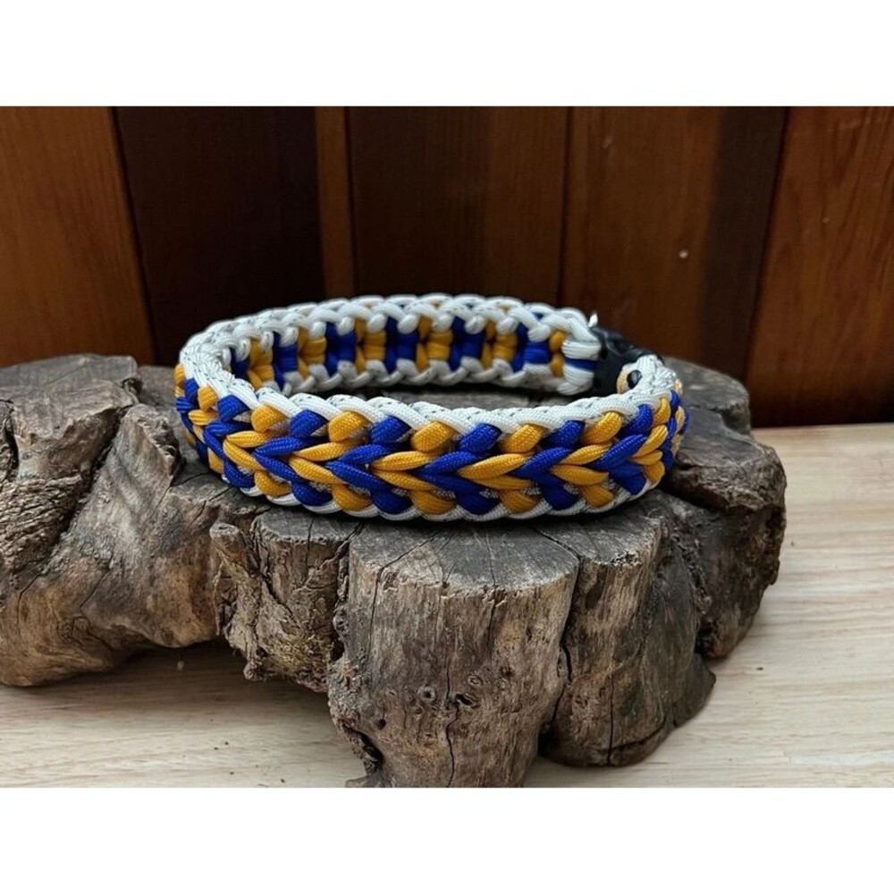Fits 13.5 in. Neck Size, Quick Release Paracord Dog Collar